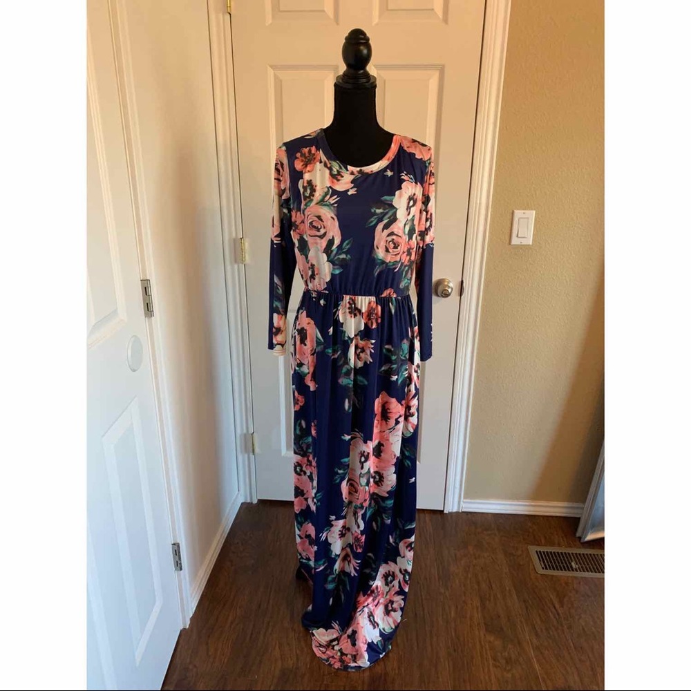 Beautiful floral maxi dress